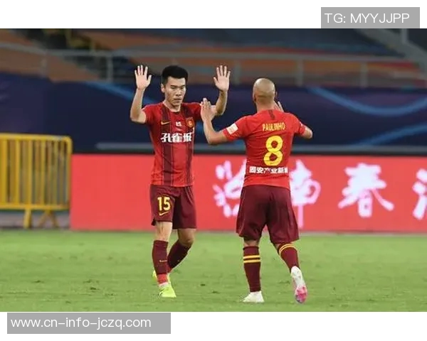 上港与华夏幸福激战正酣谁能在这场对决中笑到最后